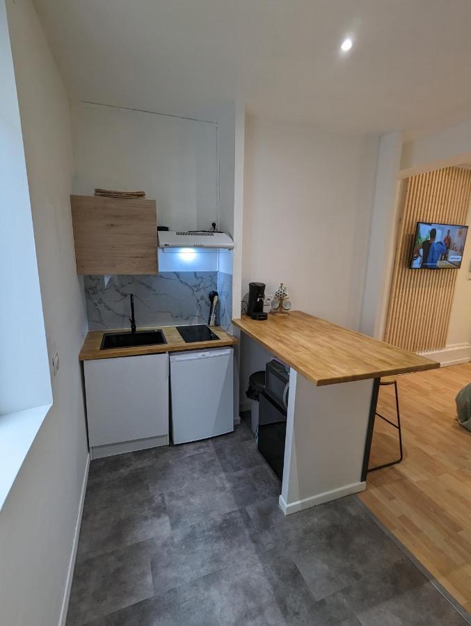 1Er Grand Studio Hyper Centre Agen Calme Clim Apartment Exterior photo